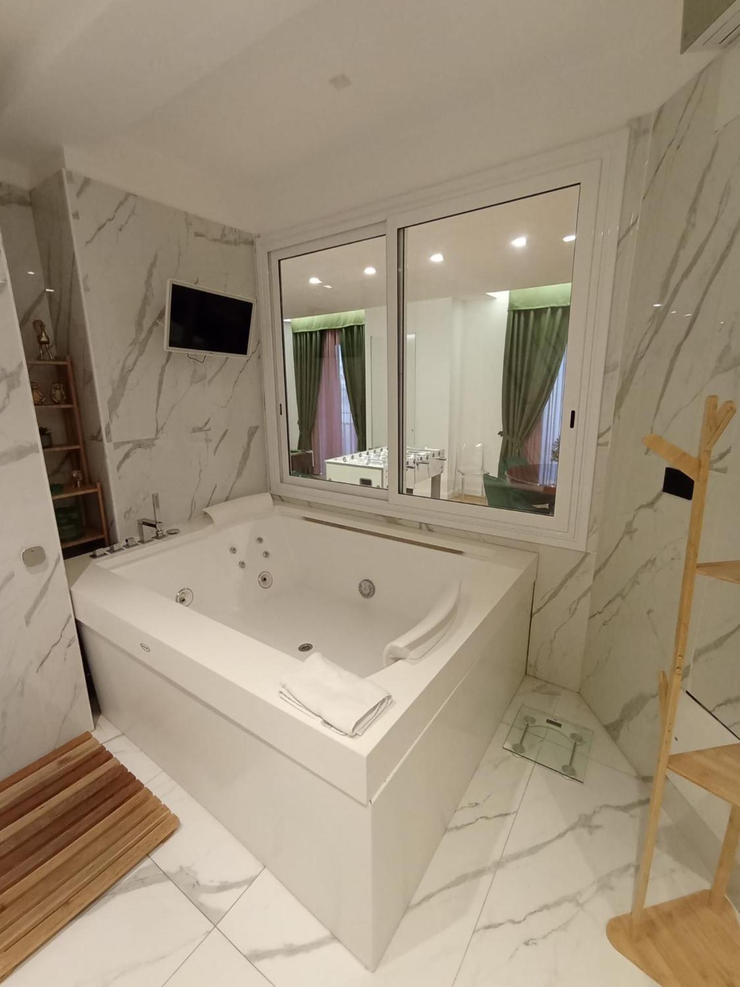 President Plaza Vip Suite Spa By Babylon Stay Neapol Exteriér fotografie